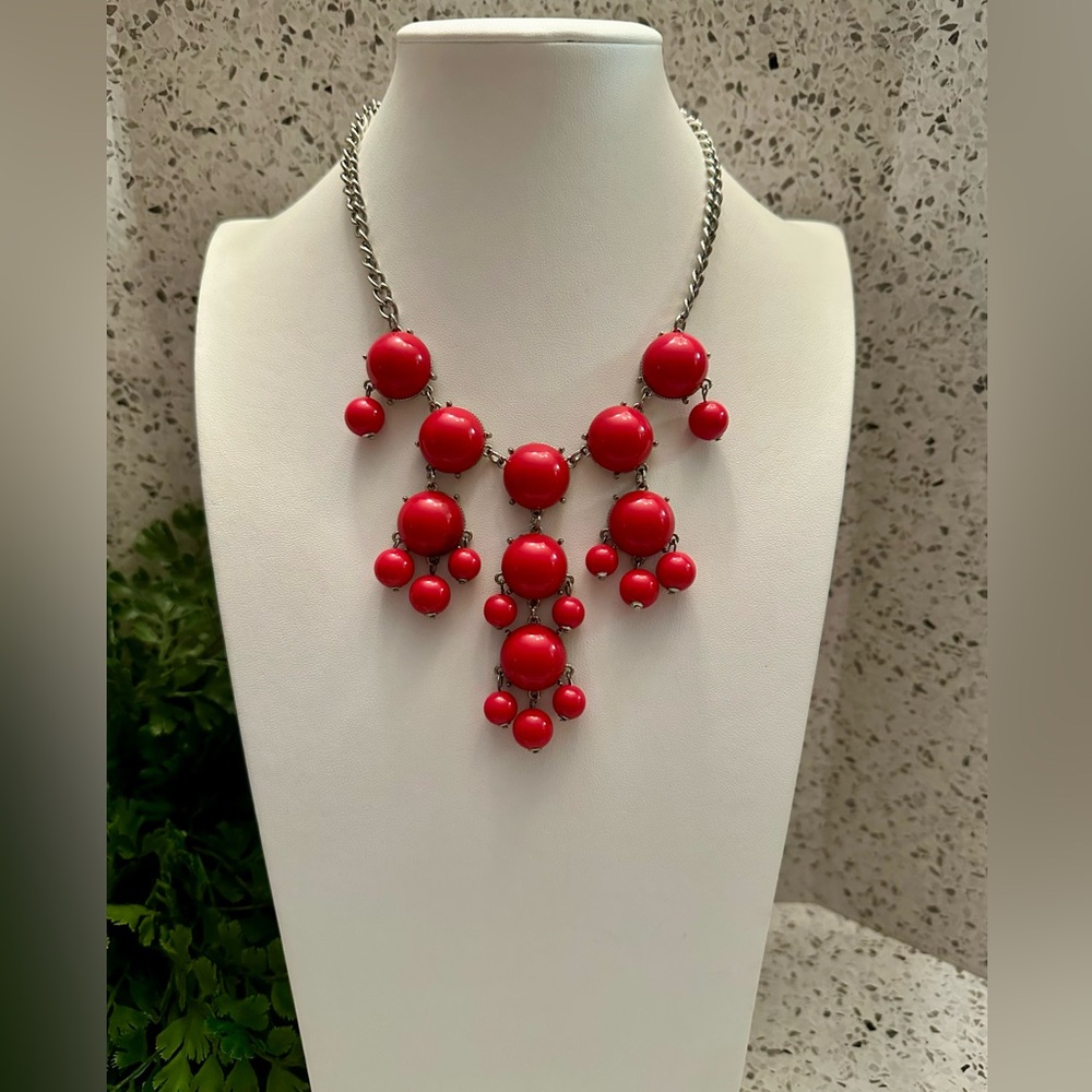 Red cabochon and bead Bubble Necklace